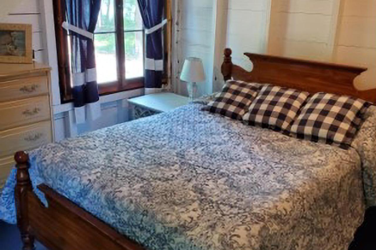 Meredith Lakefront Lodge On Lake Winnipesaukee Esterno foto